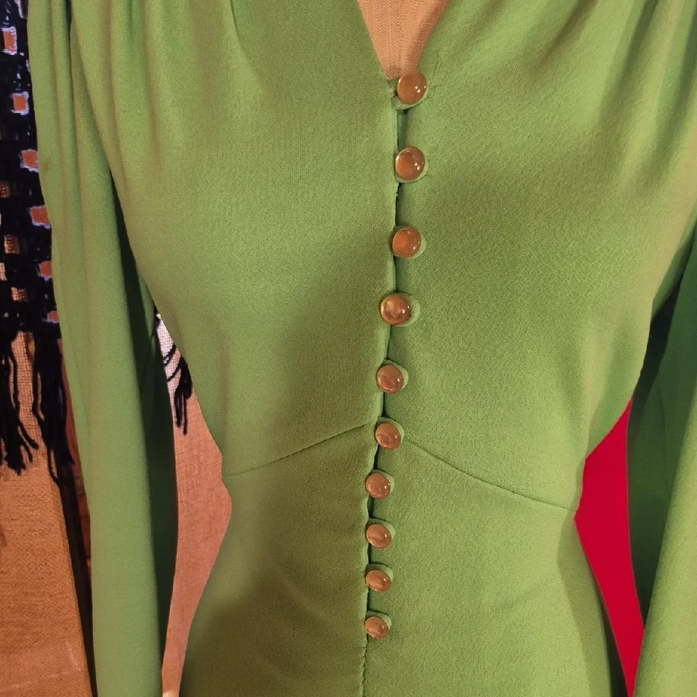 Elegant Green Maxi Dress - Picture 5 of 6